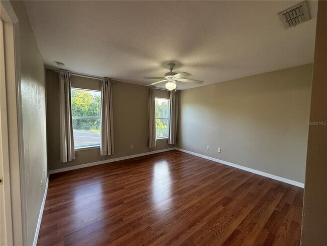 Building Photo - 260 Blue Jay Way