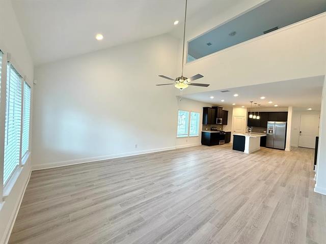 Building Photo - 2909 Hanscom St