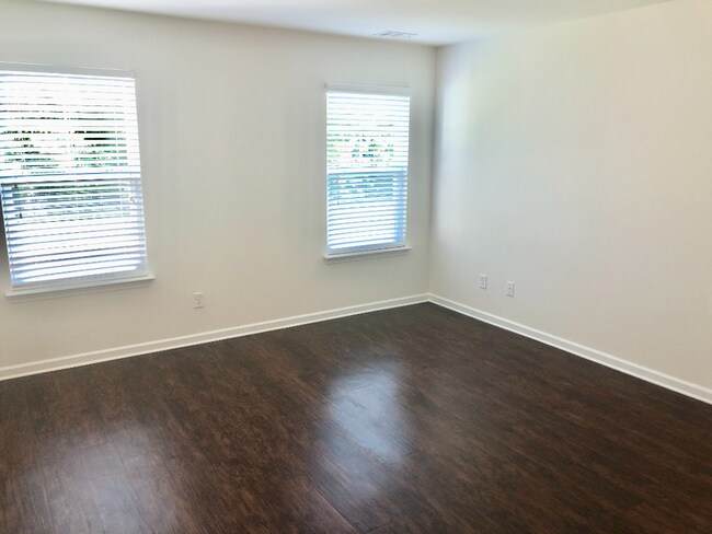 Building Photo - 10 Miriam Jordan Rd