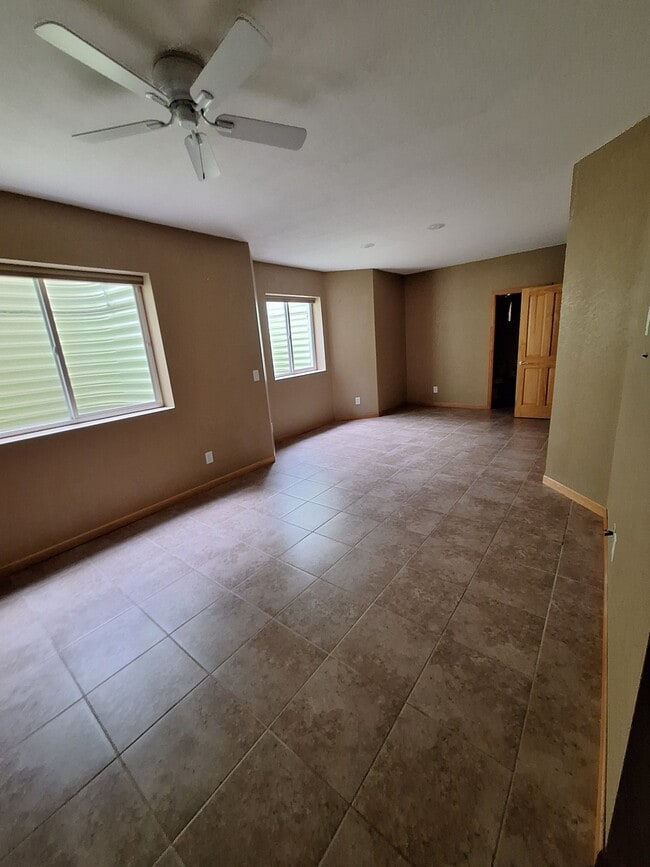 Building Photo - 1363 Lindenwood Grove