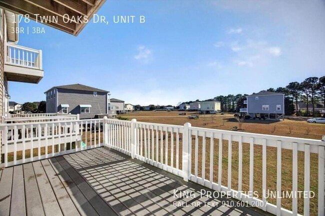 Building Photo - 178 Twin Oaks Dr