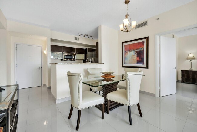 Building Photo - 550 Okeechobee Blvd