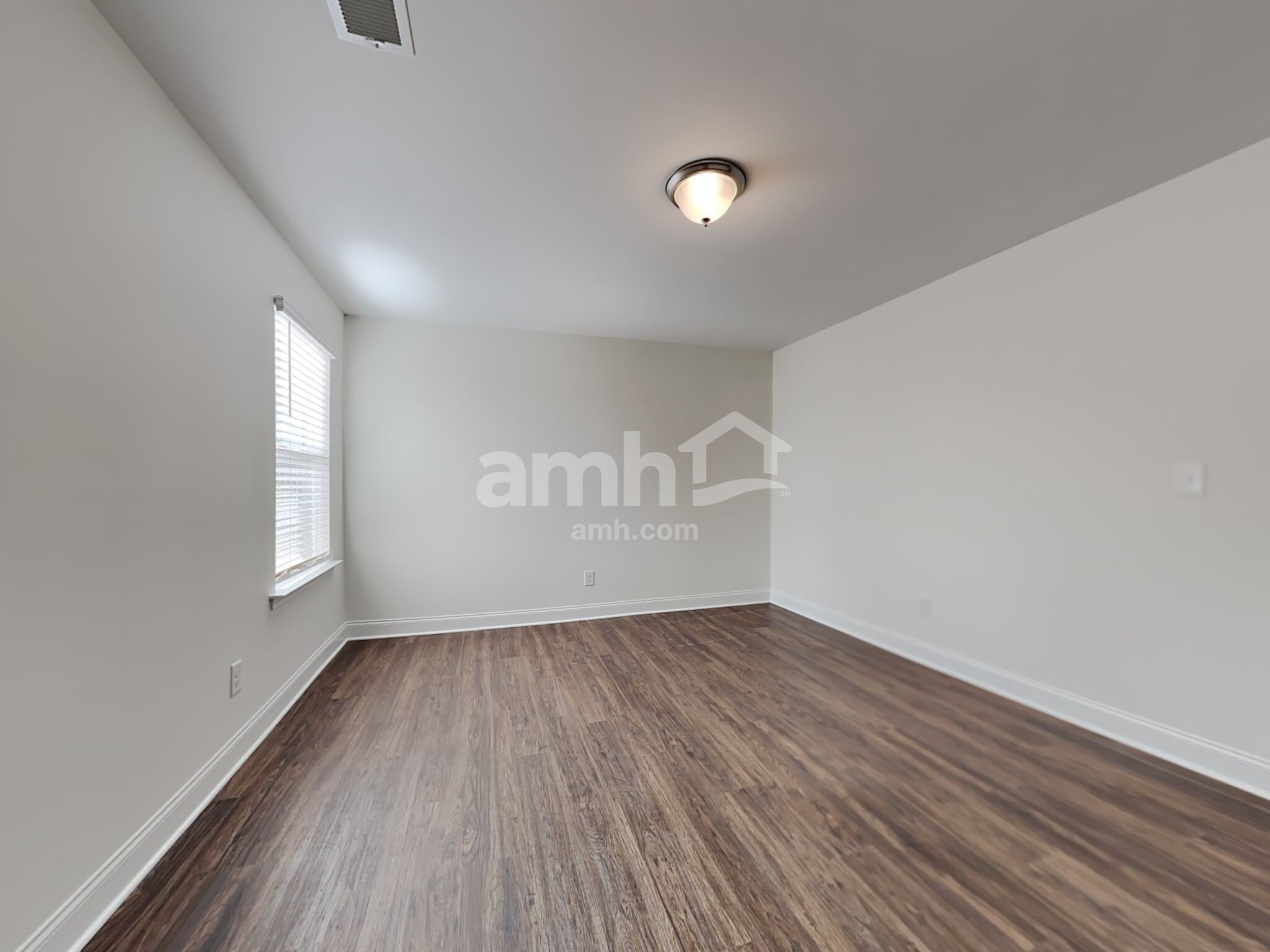 Building Photo - 132 Garrison Grv Ct