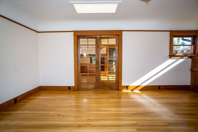 Building Photo - Beautifully restored historic home