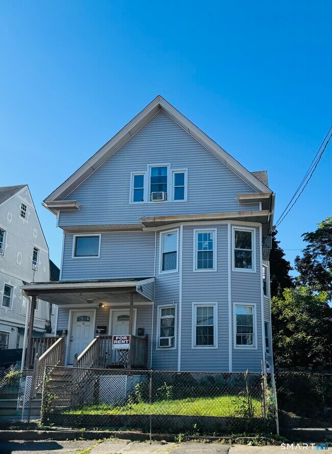 Building Photo - 32 Walnut Ave
