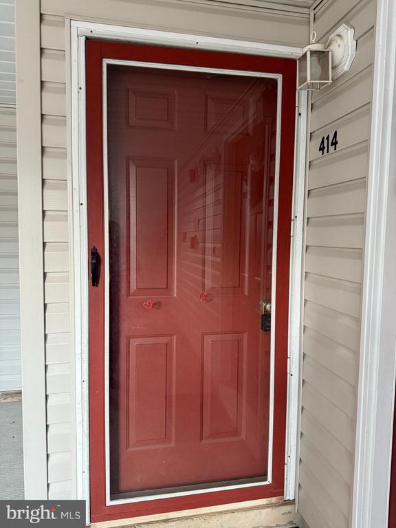 Building Photo - 414 Walden Cir