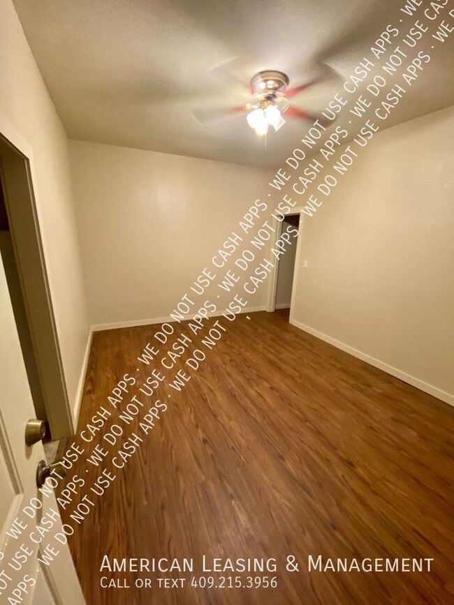 Building Photo - 810 Ellis Ave