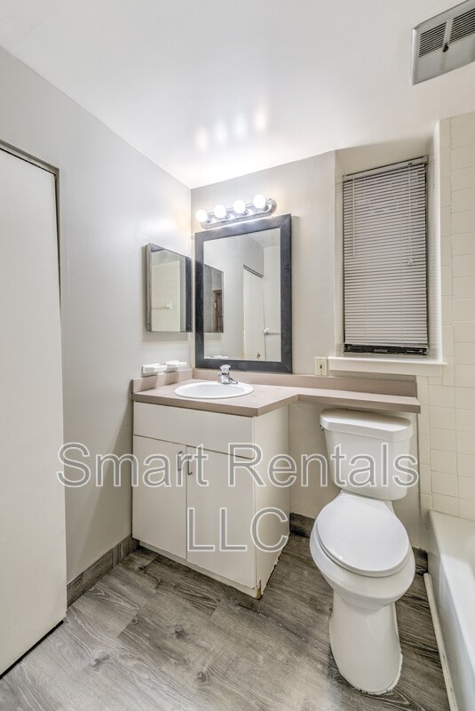 Building Photo - 3823 McRee Ave