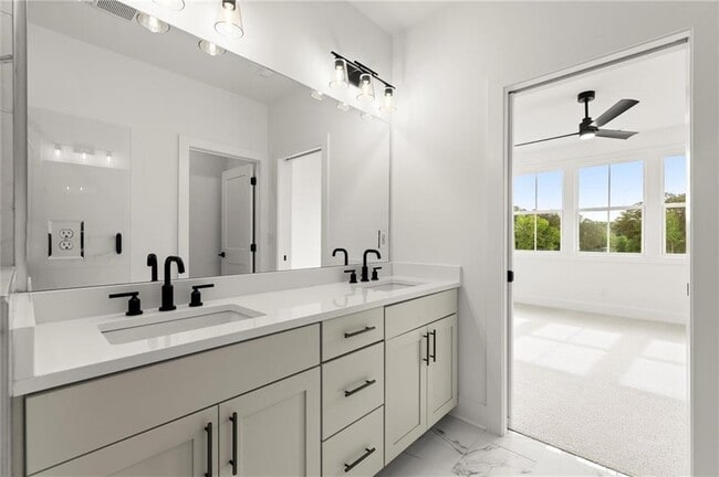 Building Photo - 673 soul Aly