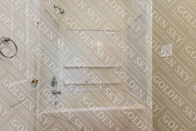 Building Photo - 1309 W Jackson St