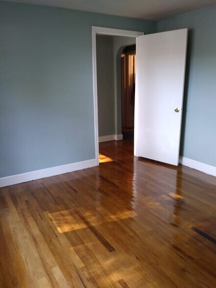 Bedroom #2 - 2609 Pioneer Rd