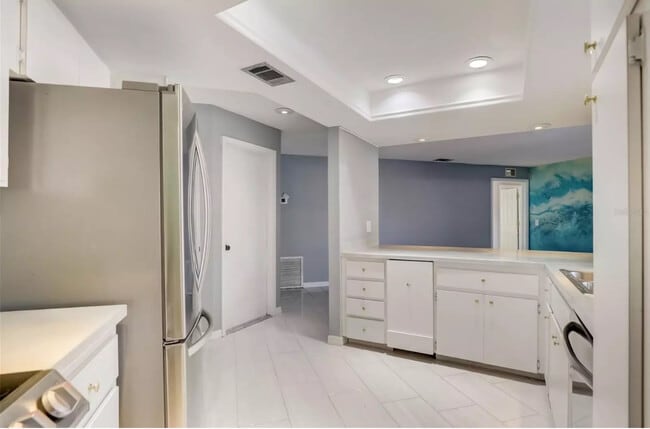 Building Photo - 6455 Jarvis Rd