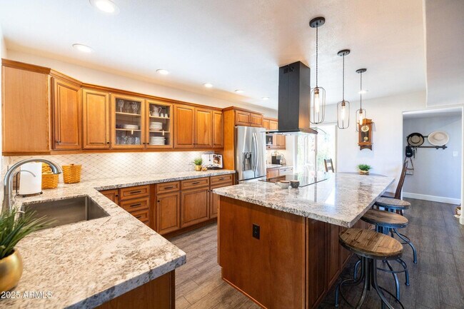 Building Photo - 5442 S Hurricane Ct