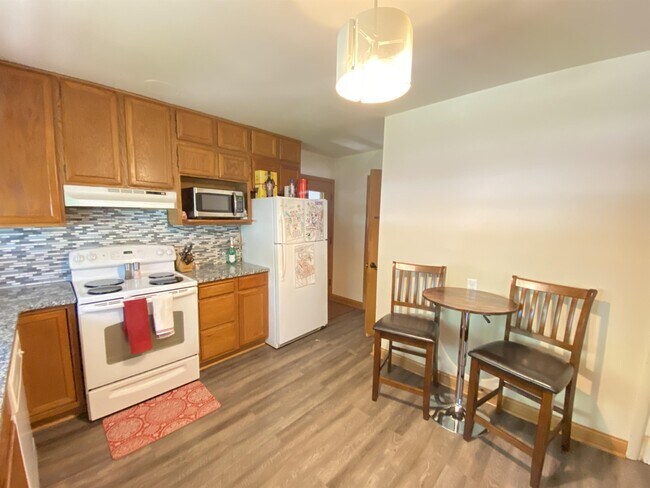 Building Photo - 1857 17th St NW