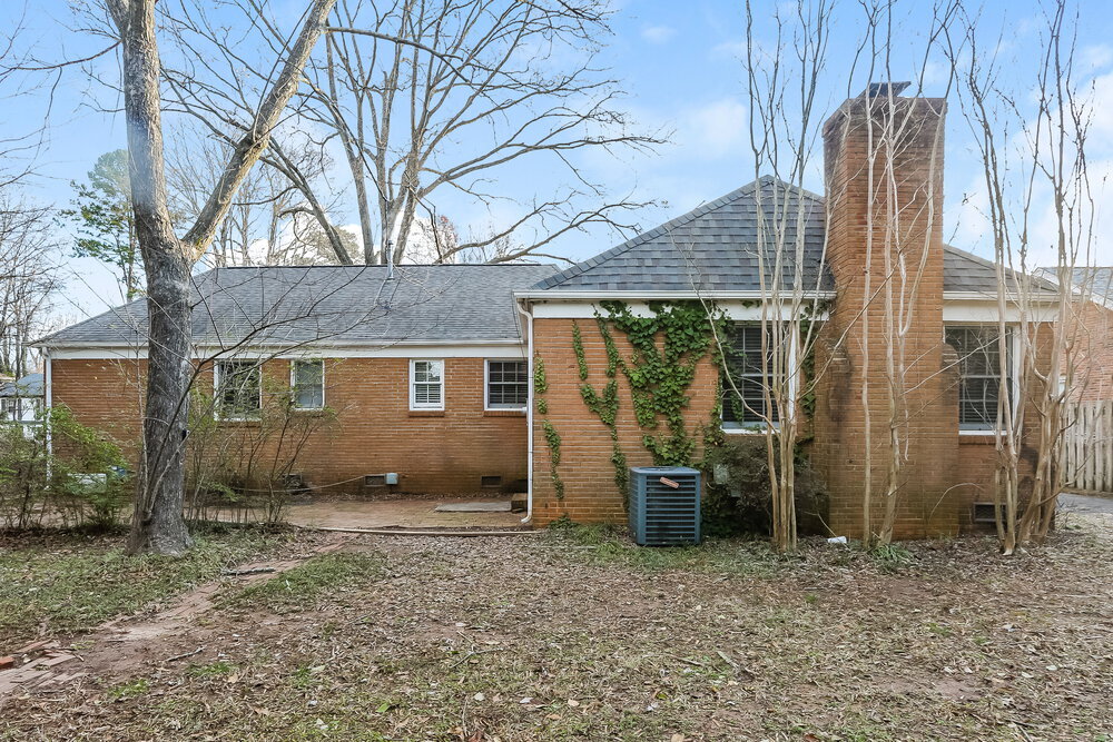 Building Photo - 5000 Coronado Dr