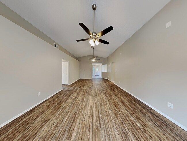 Building Photo - 1408 Sugarberry Ln