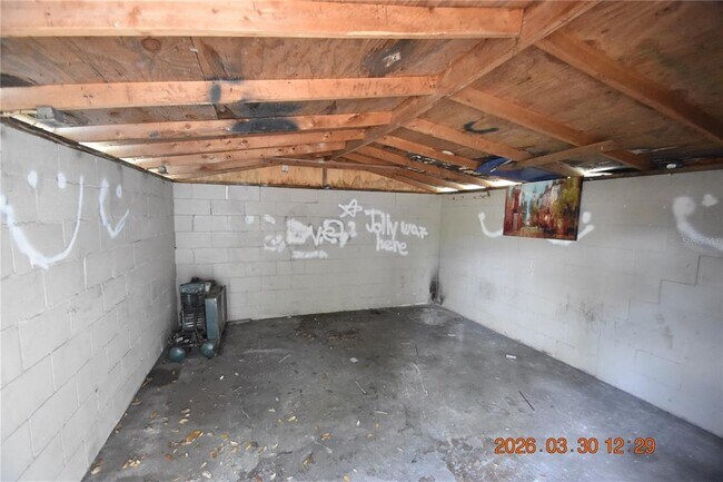 Building Photo - 2014 E Linebaugh Ave.