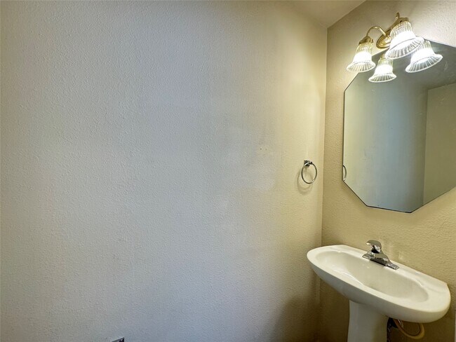 Building Photo - 16527 Beckland Ln