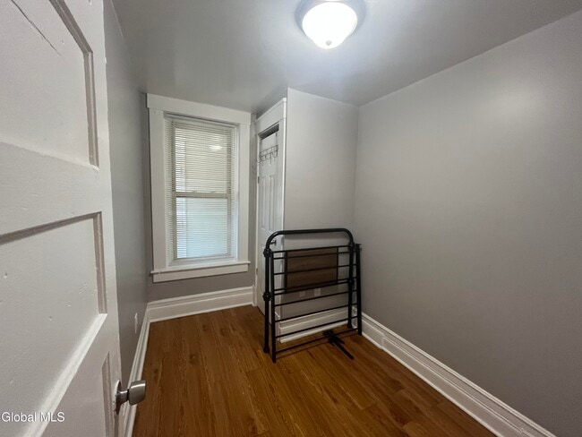 Building Photo - 151 4th St
