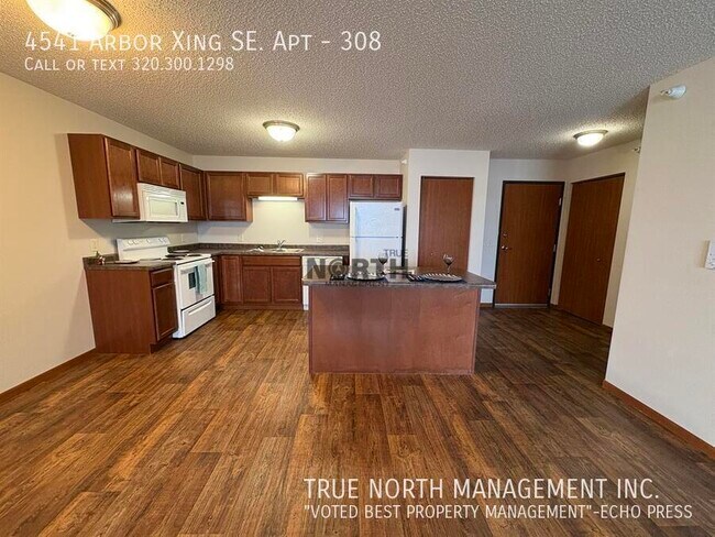 Building Photo - 4541 Arbor Xing SE