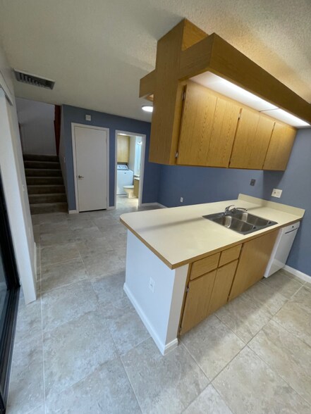 Building Photo - 7507 75th Way
