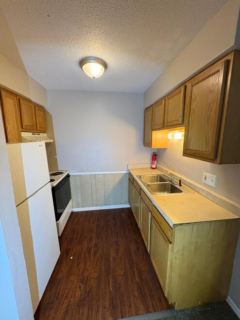 Building Photo - Brooke Park Apartments