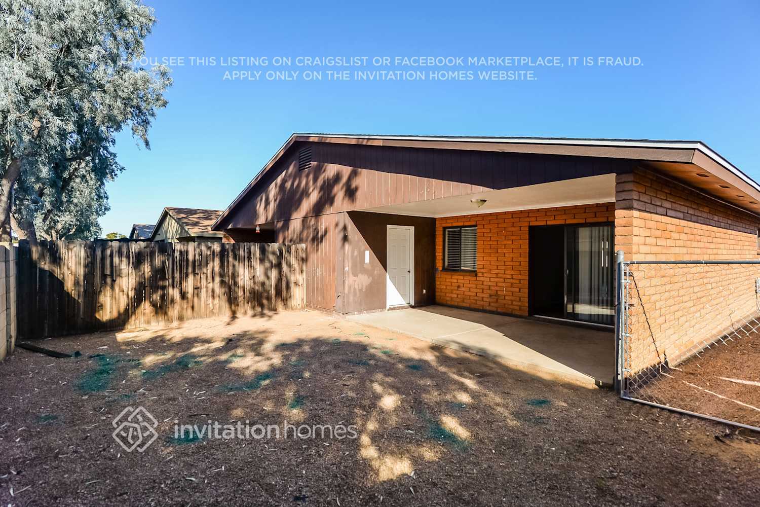 Building Photo - 4447 E Contessa St