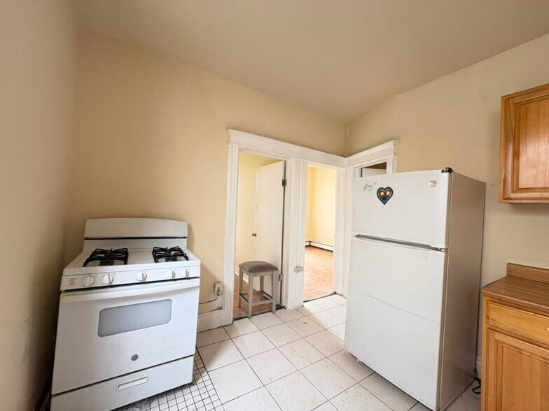 135 W 54th St 5 - 133 W 54th St