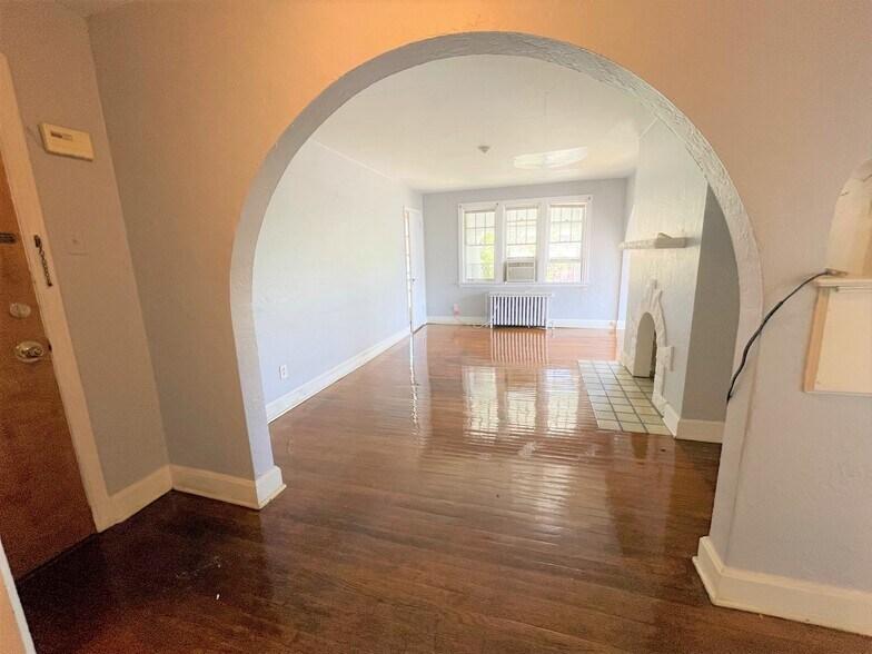 Building Photo - 6532 Wilkins Ave