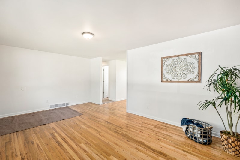 Building Photo - 1044 Briarwood Rd