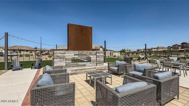 Building Photo - 4073 E Amoroso Dr