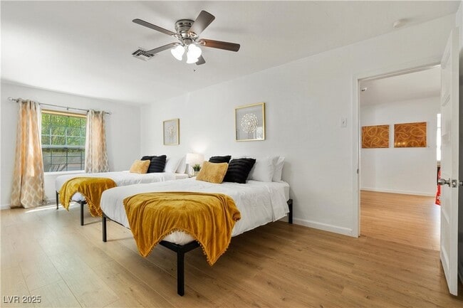 Building Photo - 1013 Francis Ave