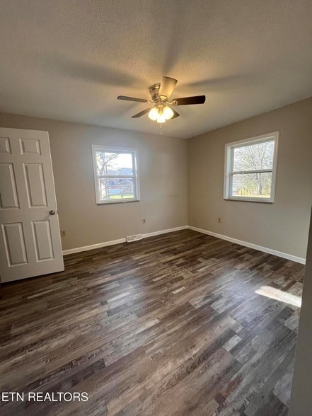 Building Photo - 3408 Hackberry Rd