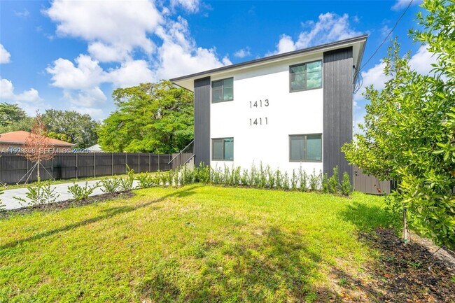 Building Photo - 1411 NW 40th St