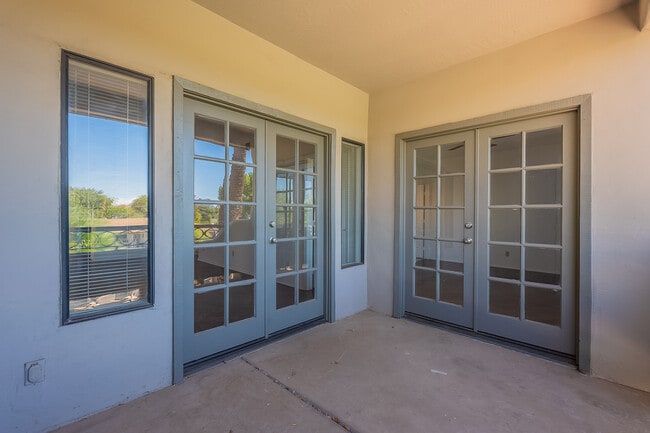 Building Photo - 3640 N 38th St