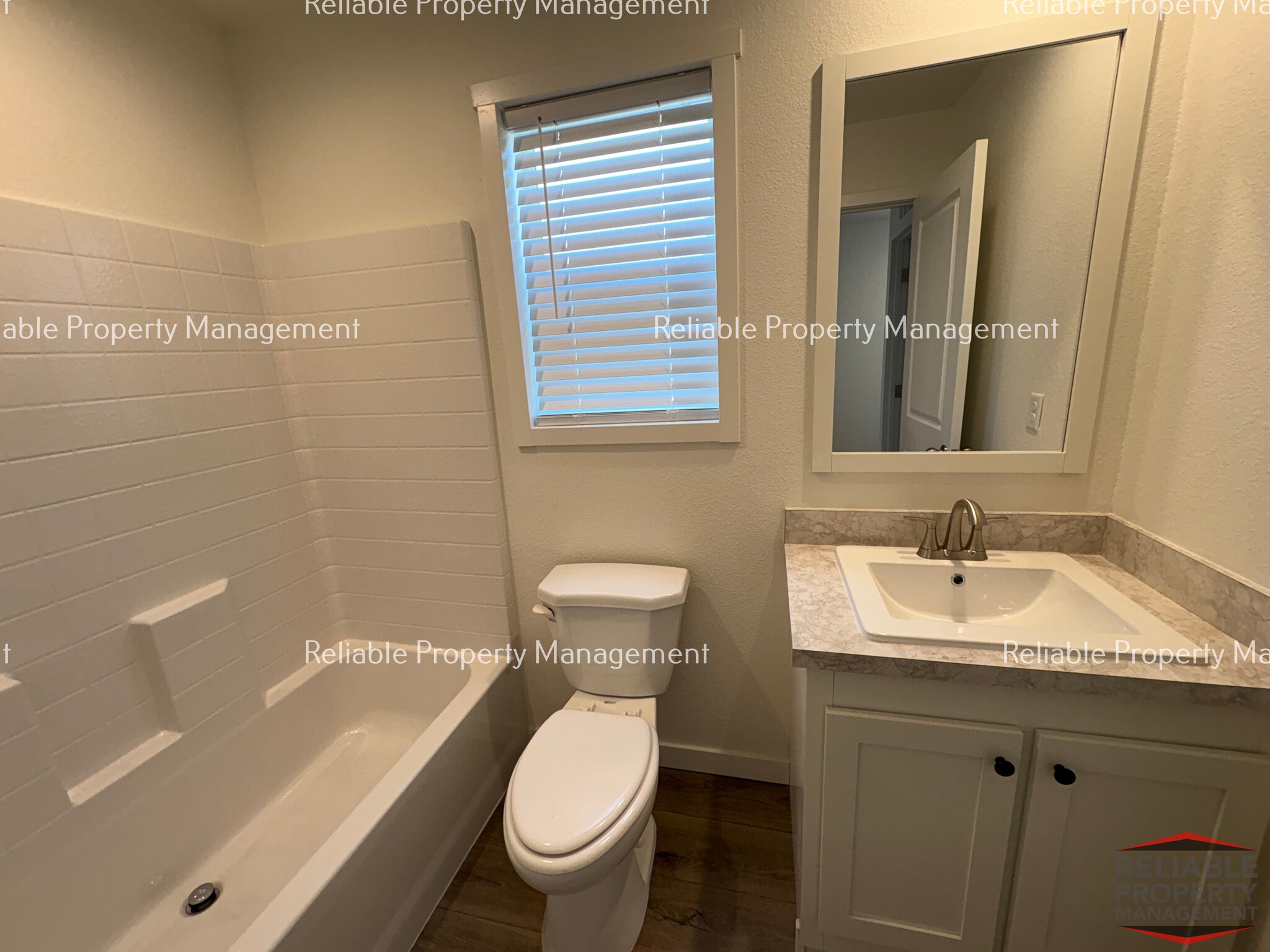 Building Photo - 440 Wilson Dr