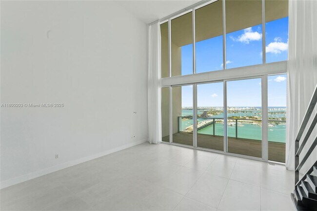 Building Photo - 1040 Biscayne Blvd