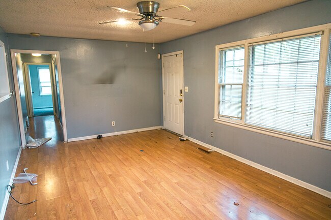 Building Photo - 9709 Bennington Ave