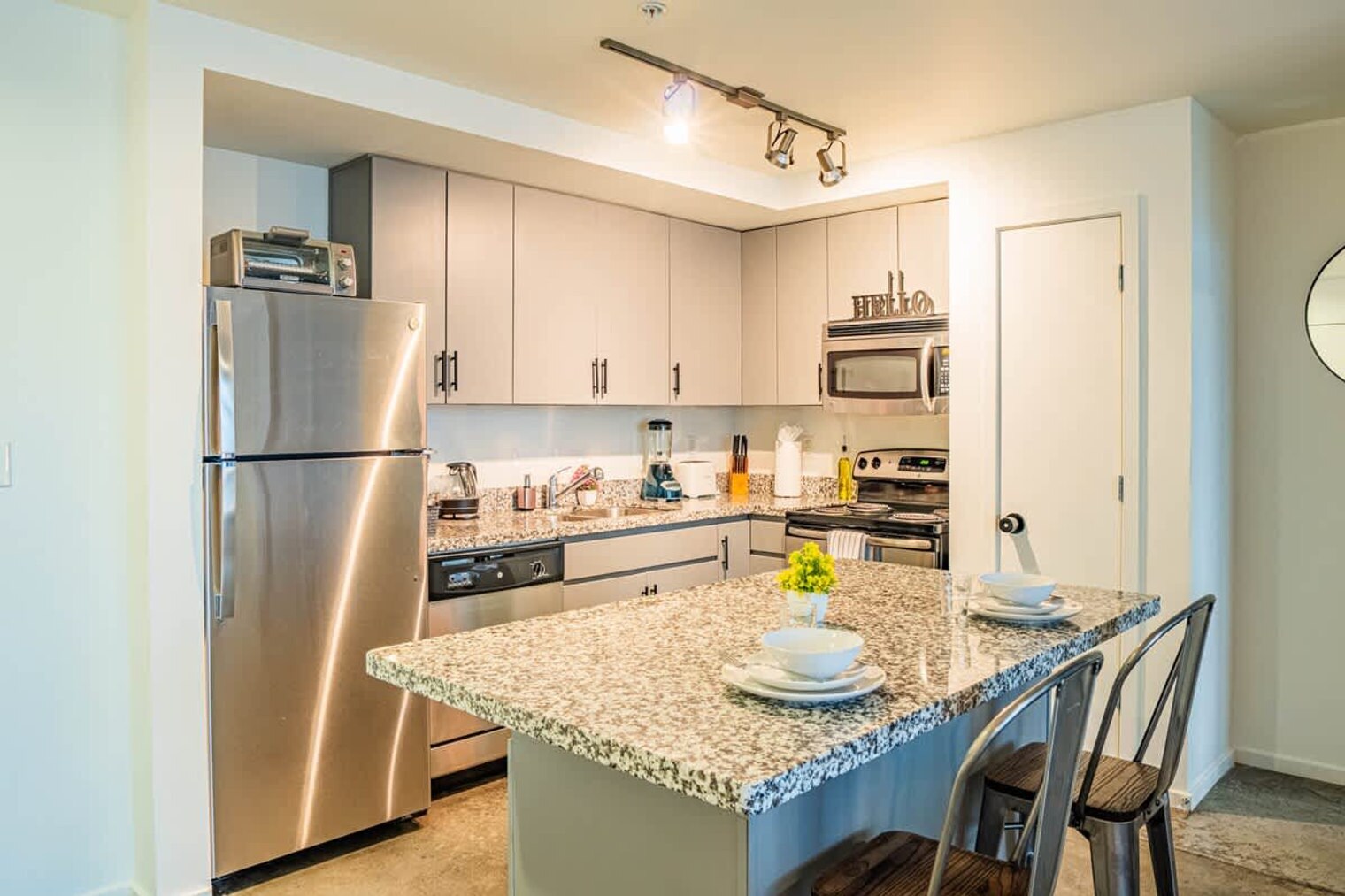 Building Photo - 888 N 4th St