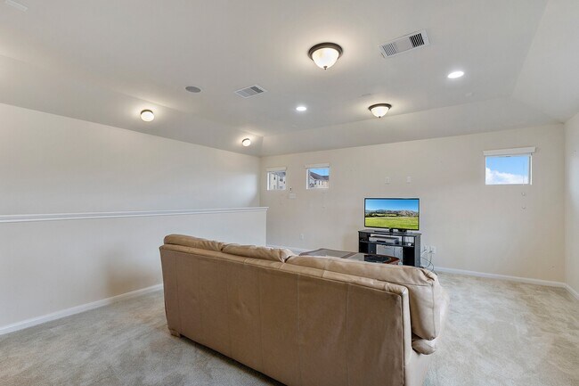 Building Photo - 16911 Savannah Park Dr