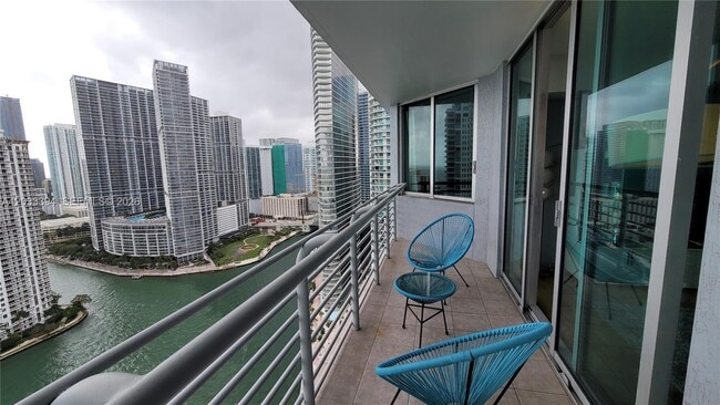 Building Photo - 325 S Biscayne Blvd