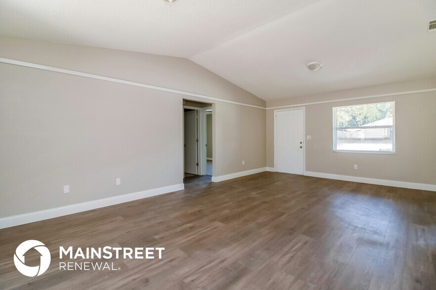 Building Photo - 6417 Dorchester Rd