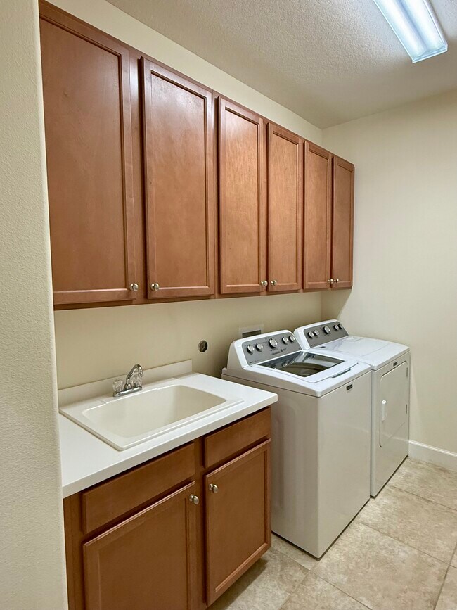 Building Photo - 1316 Pamplico Ct
