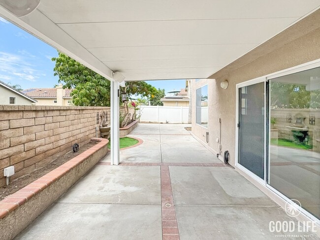 Building Photo - Immaculate 4Bd/2.5Ba Spacious Home with NE...