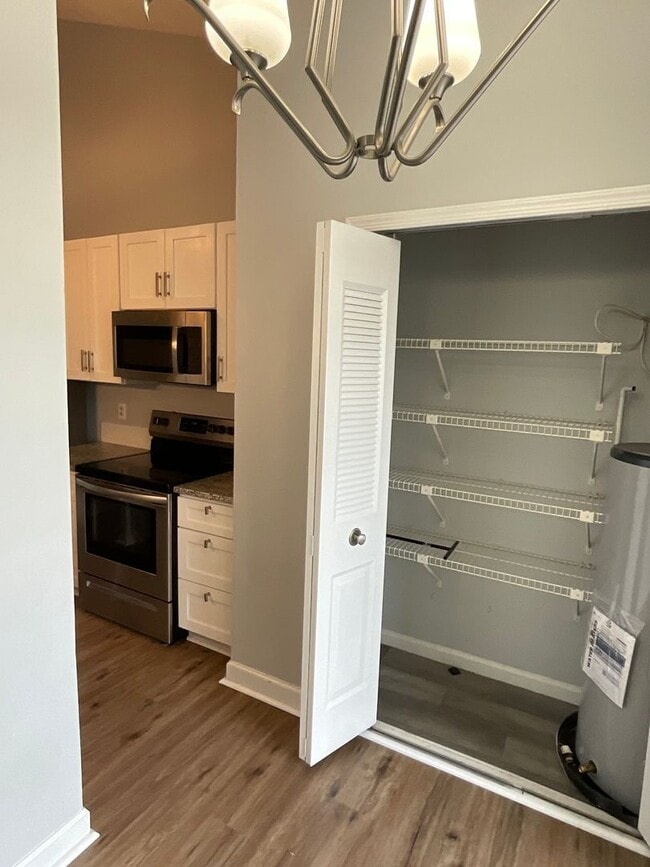 Building Photo - Charming Condo in Churchland Southwest