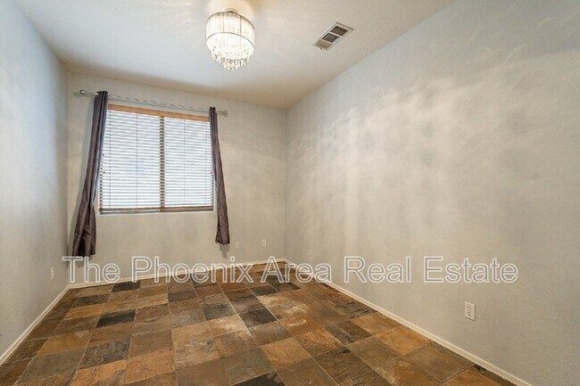 Building Photo - 2287 W Periwinkle Way