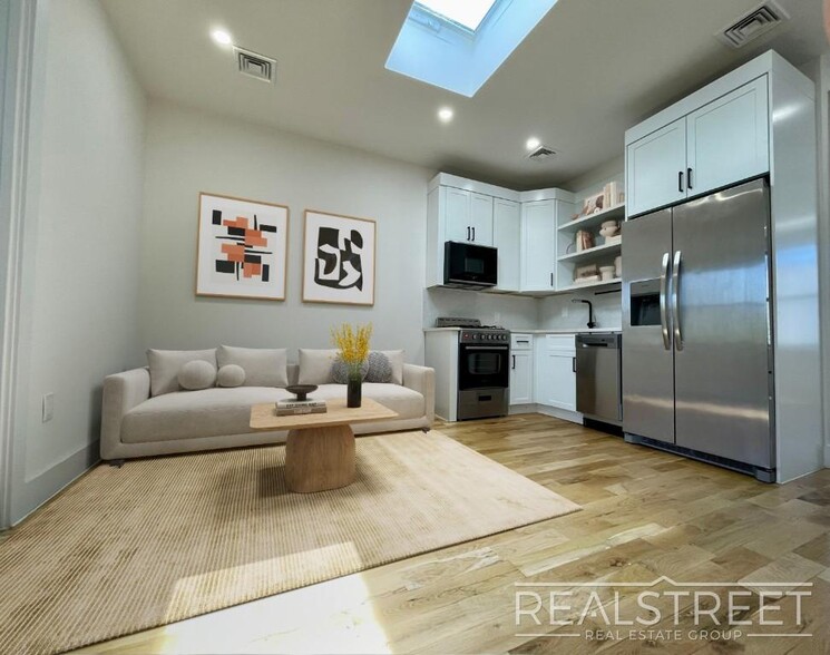 Building Photo - Stunnging NEW 4 Bed floor trhu in Bed Stuy/Ocean Hill with in unit W/D!