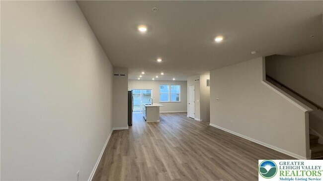 Building Photo - 8209 Brodie Ct