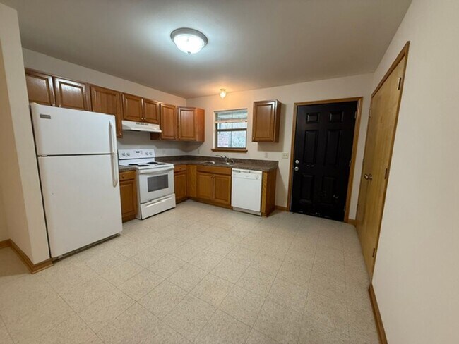 Building Photo - 2528 Crockett St