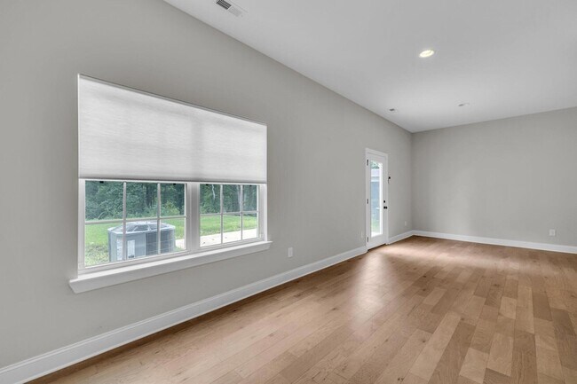 Building Photo - 4094 Inlet Lp
